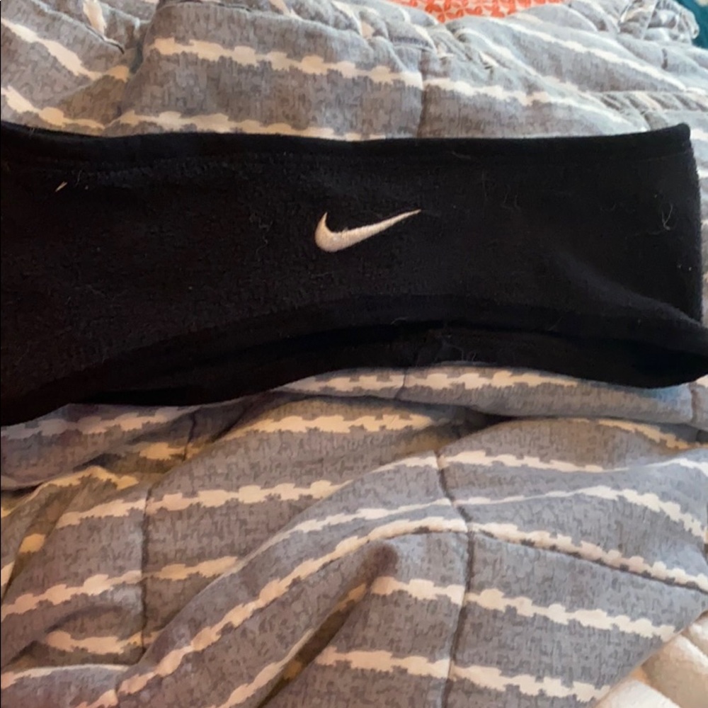 Nike headband